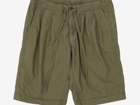 Two Tuck Shorts Supply