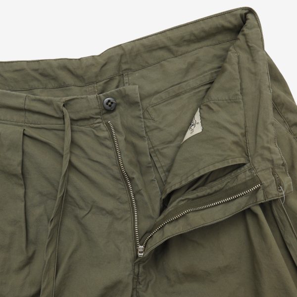 Two Tuck Shorts Supply